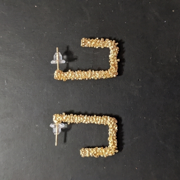 Gold Tone Textured Rectangular Hoop Statement Earrings - Picture 1 of 2